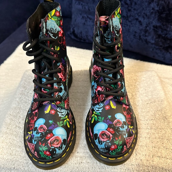 NEW Dr Martens 1460 Pascal Rose Floral Skull Limited Edition - Picture 8 of 15